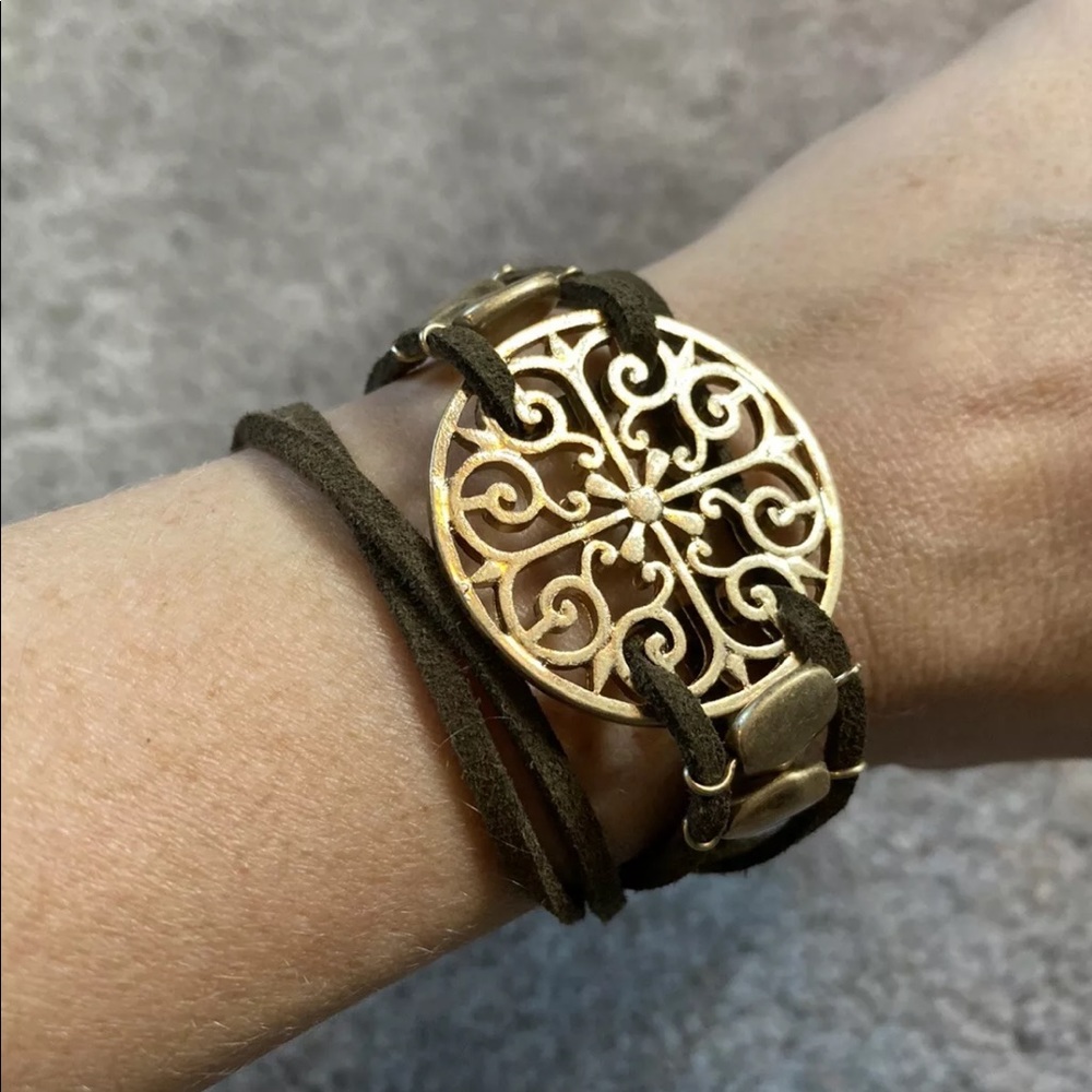 Wrap bracelet army green and gold tone evereve